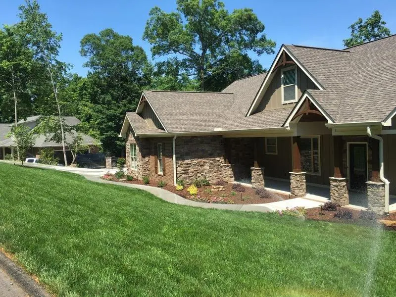Backyard Putting Green - Chattanooga & Dalton