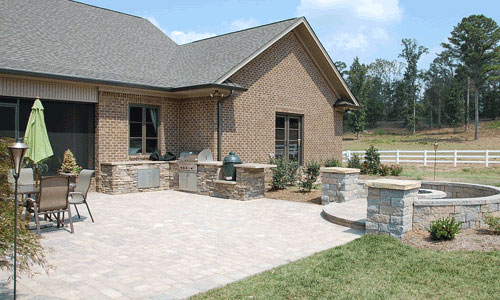 Outdoor Kitchen